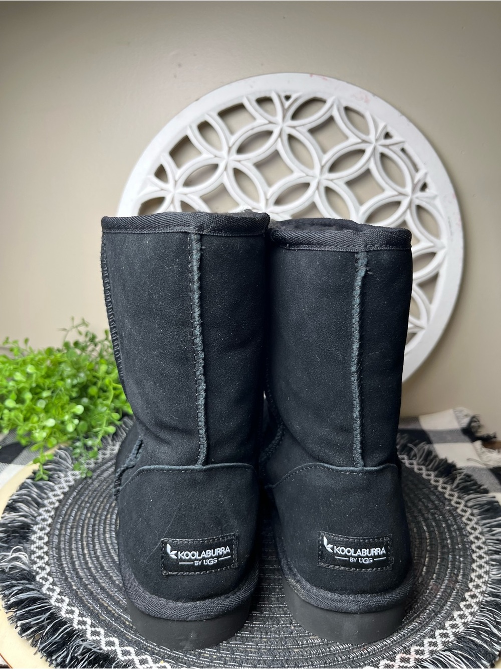 NWOT Women’s Koolaburra Black Winter Boots Size 8
